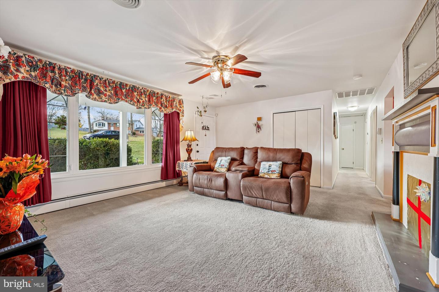 Ijamsville, Maryland, 21754, United States, 3 Bedrooms Bedrooms, ,3 BathroomsBathrooms,Residential,For Sale,1995744