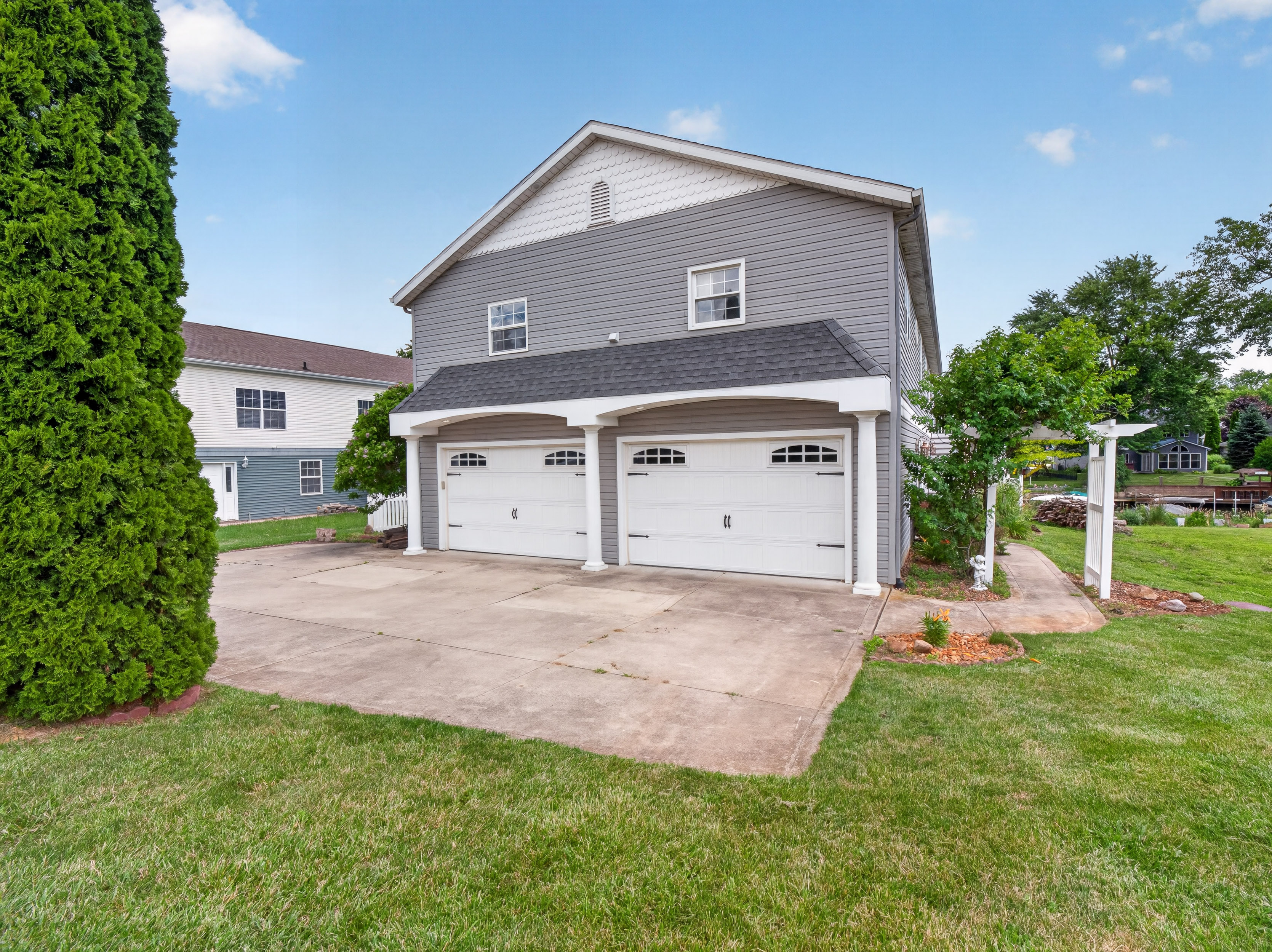  Spacious Channel-Front Home Off Lake Wawasee - 物件實景