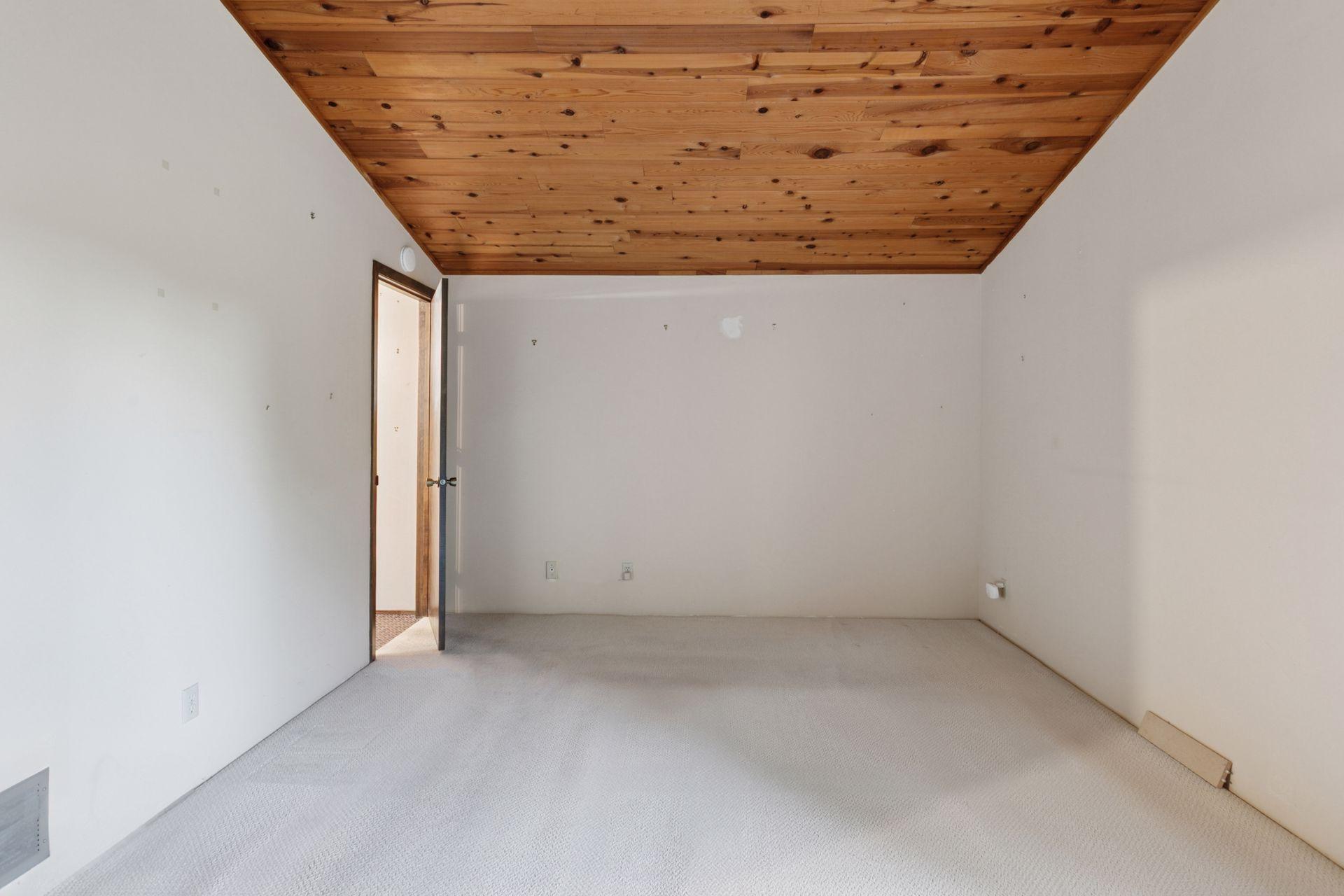 Golden Valley, Minnesota, 55416, United States, 2 Bedrooms Bedrooms, ,Residential,For Sale,1970516