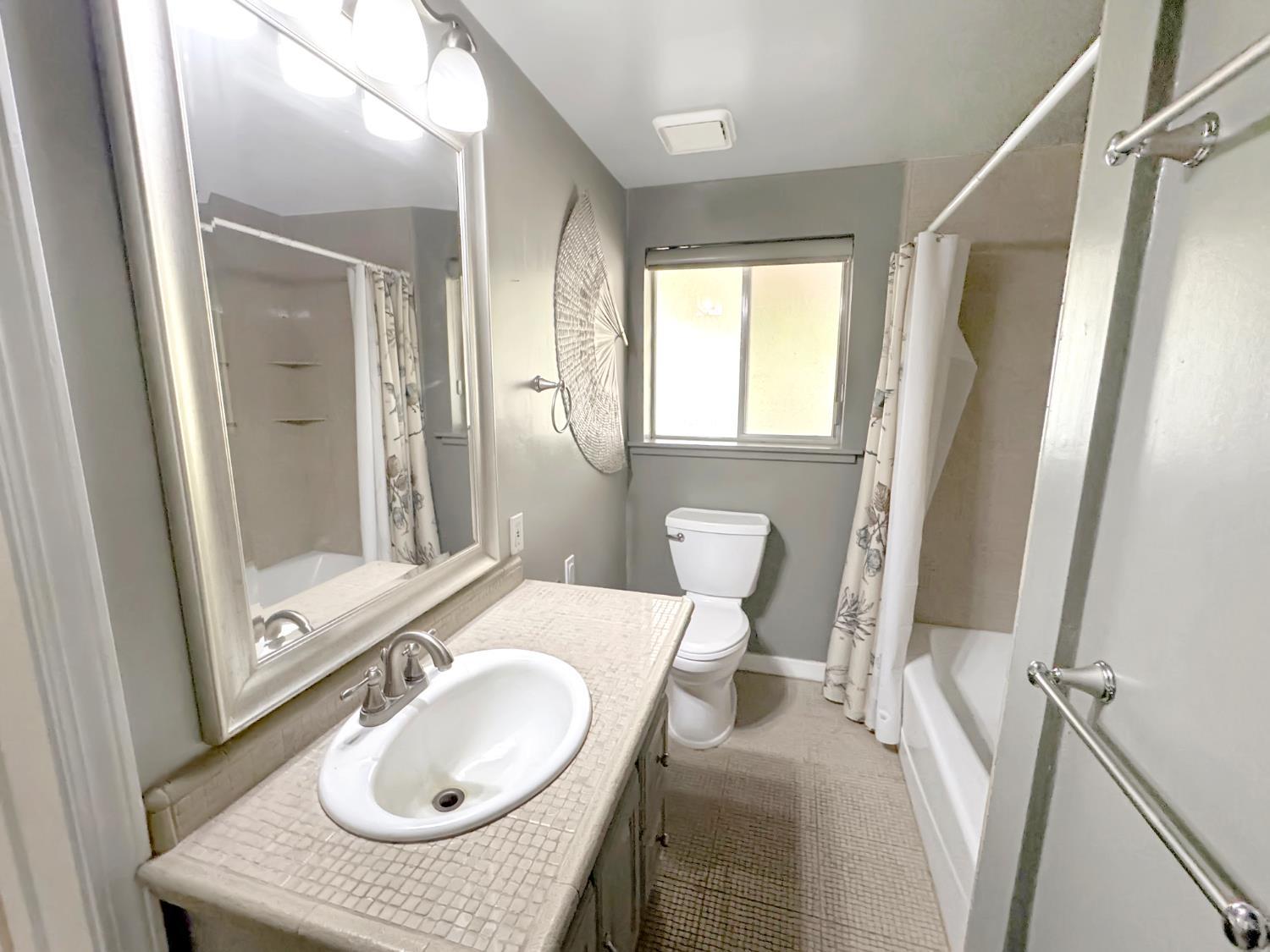 Penn Valley, California, 95946, United States, 3 Bedrooms Bedrooms, ,2 BathroomsBathrooms,Residential,For Sale,1938111