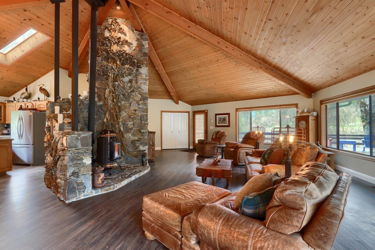 Ahwahnee, California, 93601, United States, 3 Bedrooms Bedrooms, ,2 BathroomsBathrooms,Residential,For Sale,1763270