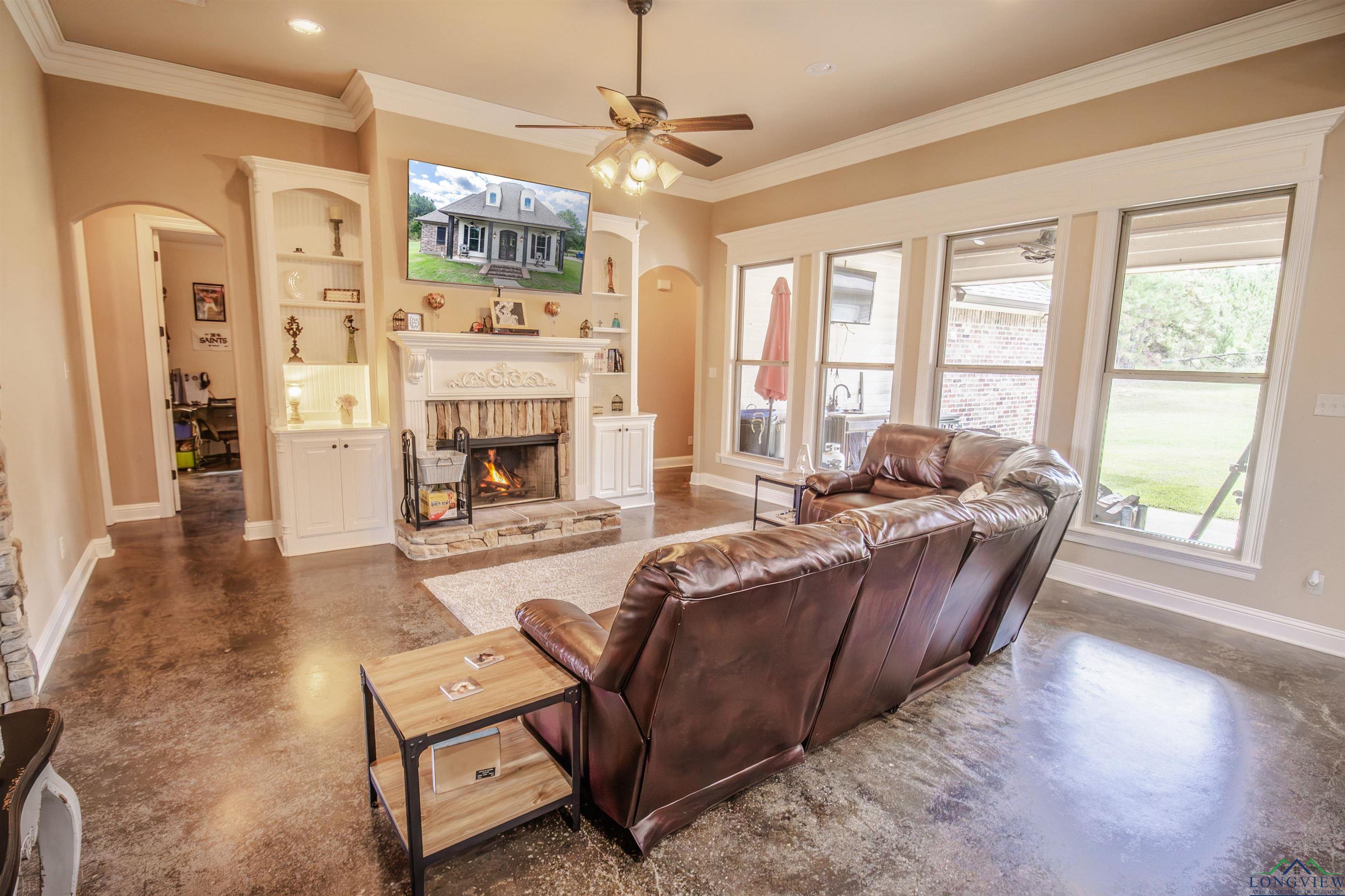 Waskom, Texas, 75692, United States, 4 Bedrooms Bedrooms, ,4 BathroomsBathrooms,Residential,For Sale,1976649