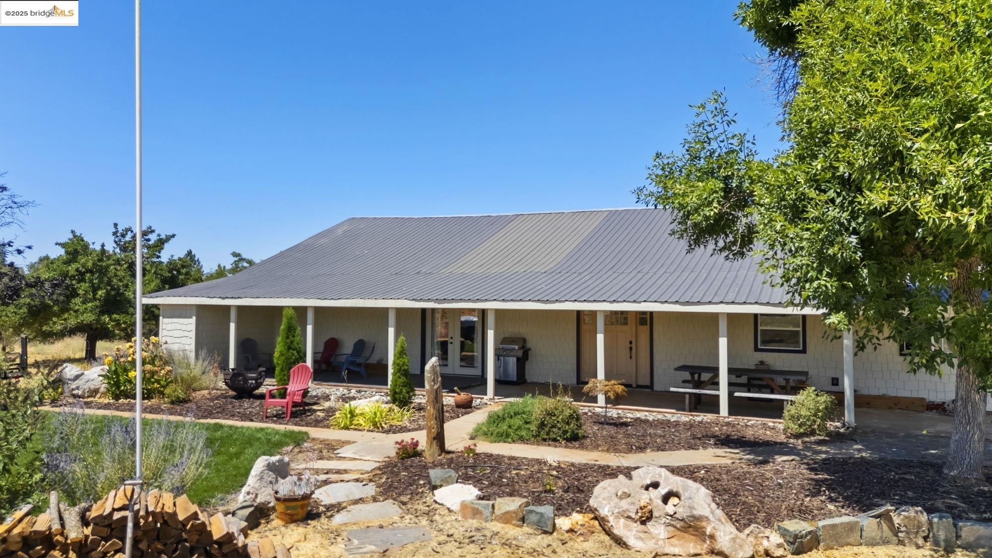 Murphys, California, 95247, United States, 5 Bedrooms Bedrooms, ,3 BathroomsBathrooms,Residential,For Sale,1905942