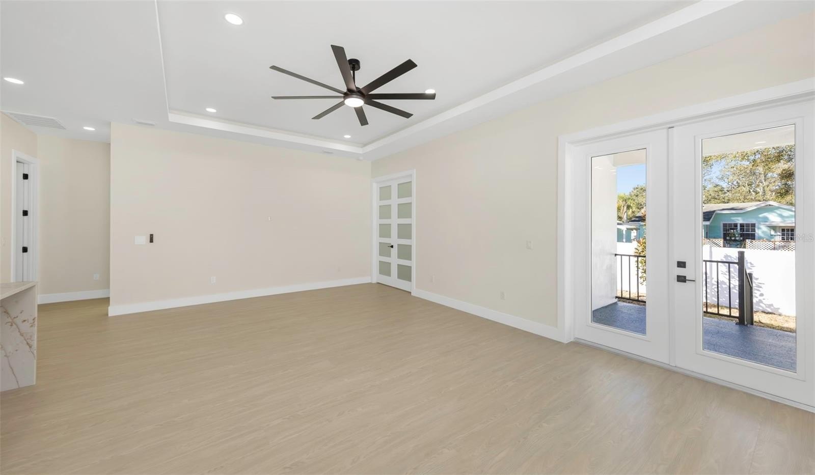 CLEARWATER, Florida, 33755, United States, 4 Bedrooms Bedrooms, ,3 BathroomsBathrooms,Residential,For Sale,1996424