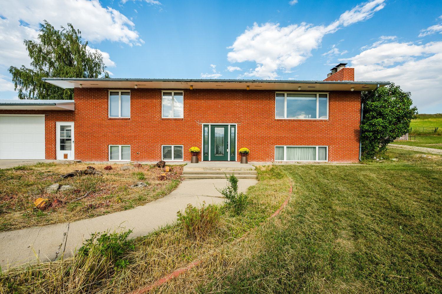 Sheridan, Wyoming, 82801, United States, 4 Bedrooms Bedrooms, ,3 BathroomsBathrooms,Residential,For Sale,1943373