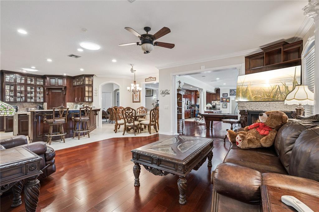 Kissimmee, Florida, 34746, United States, 4 Bedrooms Bedrooms, ,4 BathroomsBathrooms,Residential,For Sale,1999631