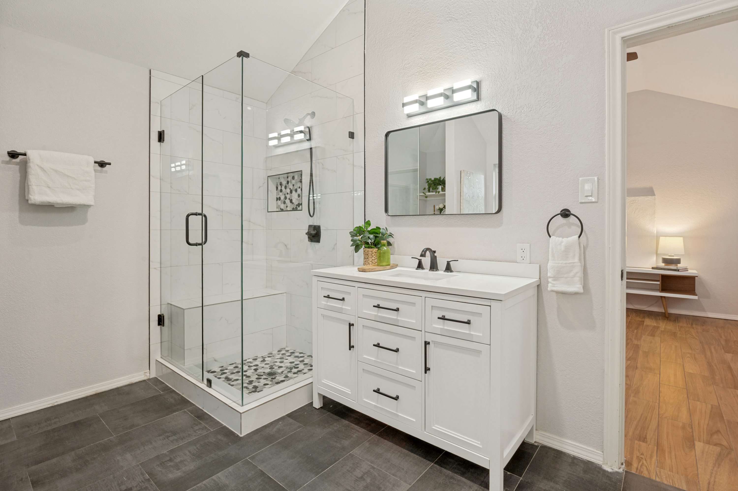  2021 Clearwater Trail, Carrollton, TX, 75010 - 物件實景