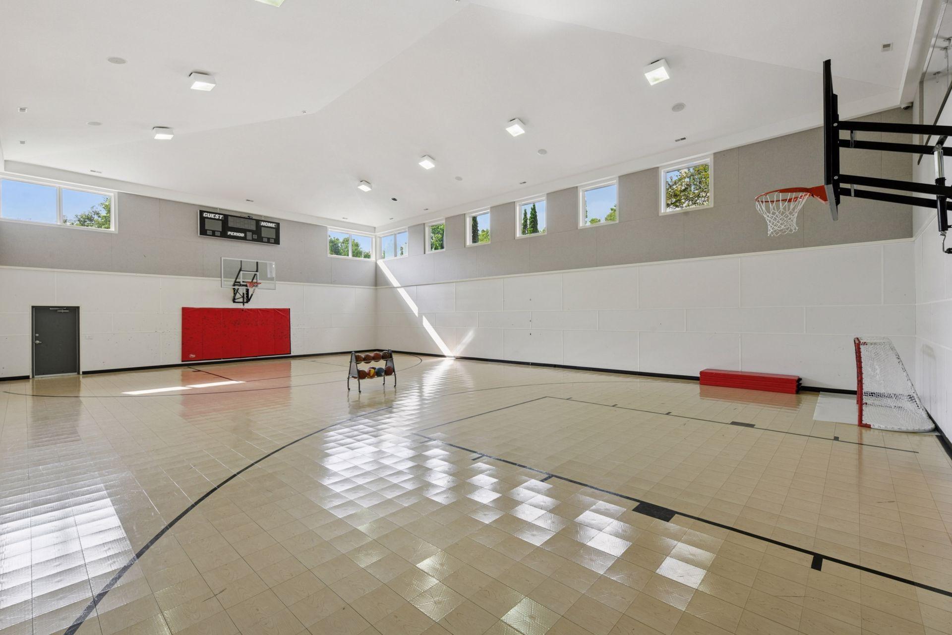 Eden Prairie, Minnesota, 55347, United States, 6 Bedrooms Bedrooms, ,2 BathroomsBathrooms,Residential,For Sale,1903450