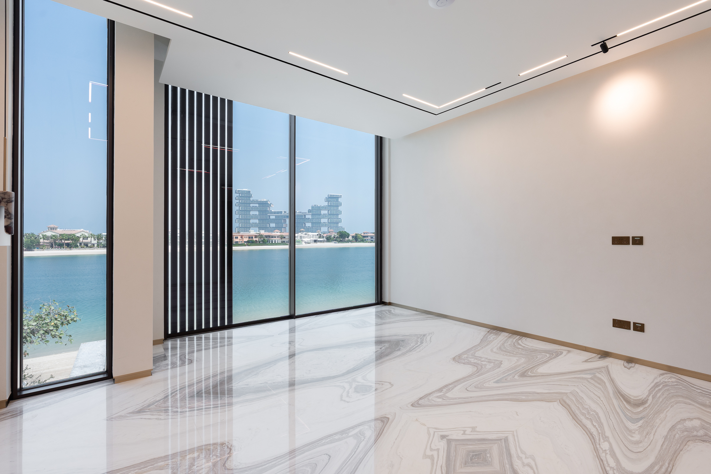  Renovated Palm Jumeirah Villa With Private Beach - 物件實景