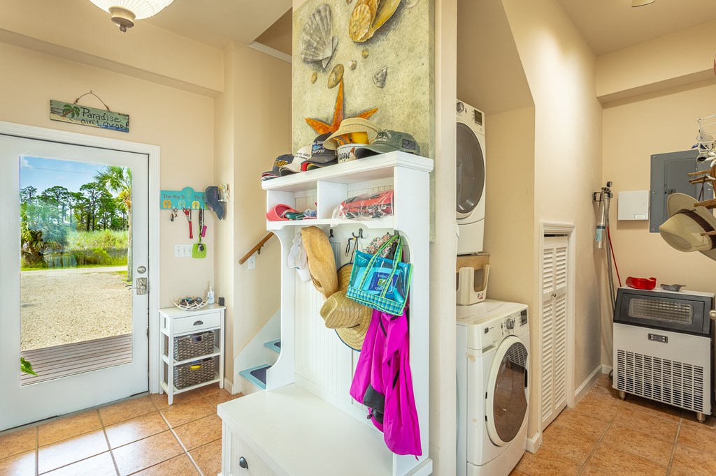 St. George Island, Florida, 32328, United States, 3 Bedrooms Bedrooms, ,3 BathroomsBathrooms,Residential,For Sale,1974443