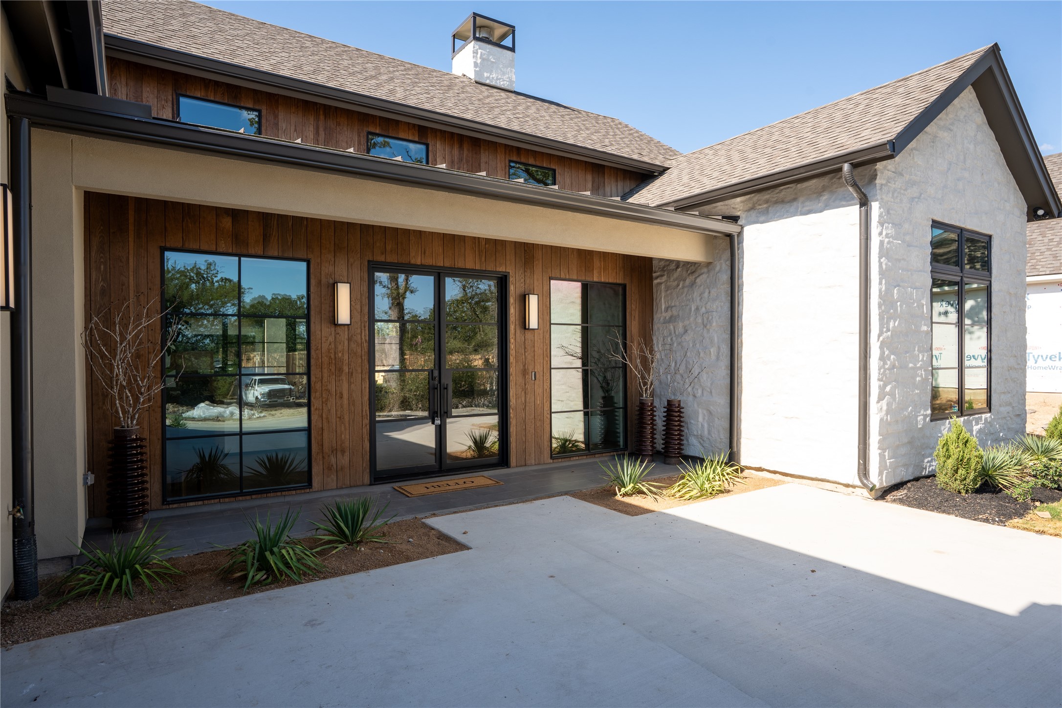 Bryan, Texas, 77807, United States, 3 Bedrooms Bedrooms, ,4 BathroomsBathrooms,Residential,For Sale,1986522