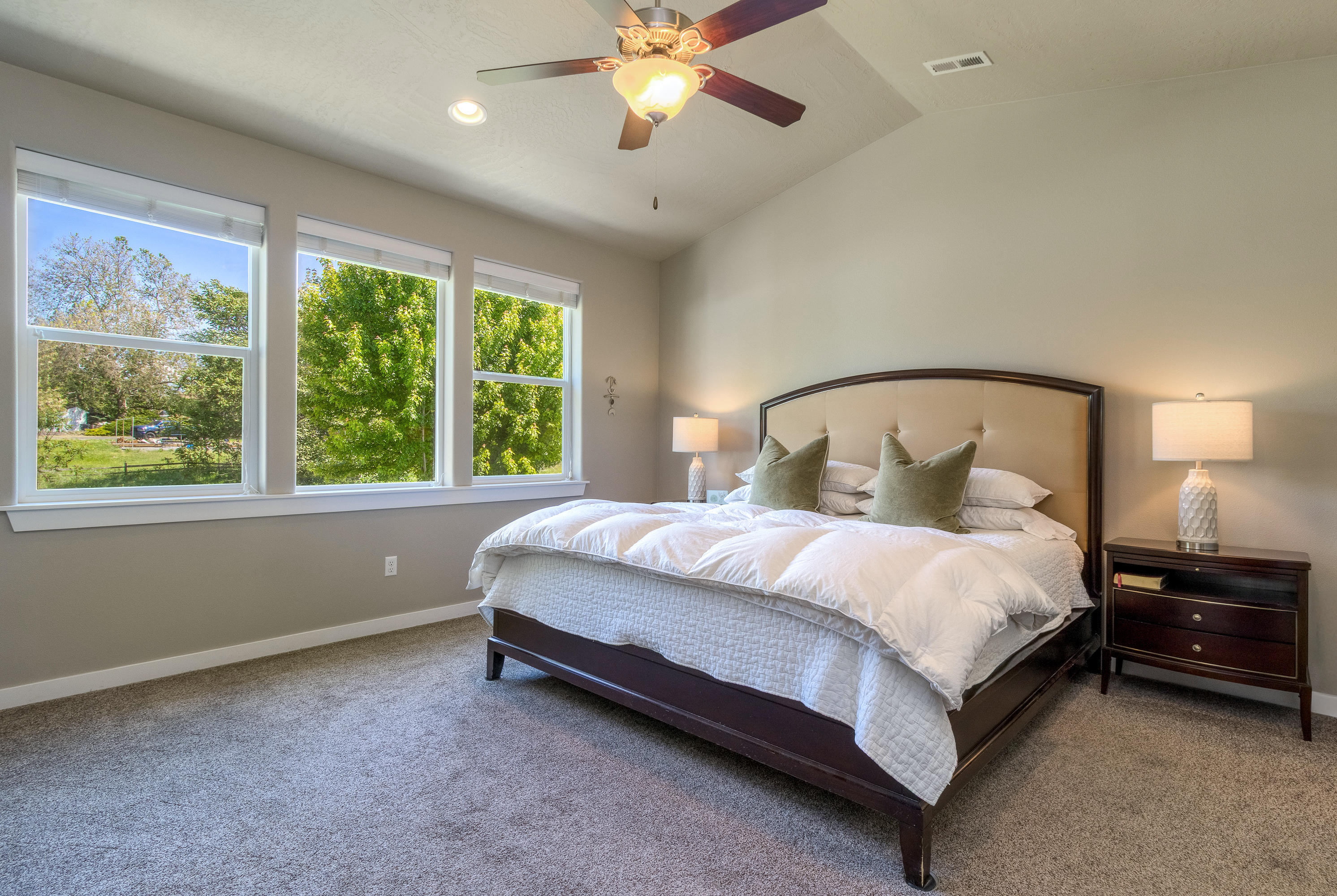  2525 Wedgewood Rd - 物件實景