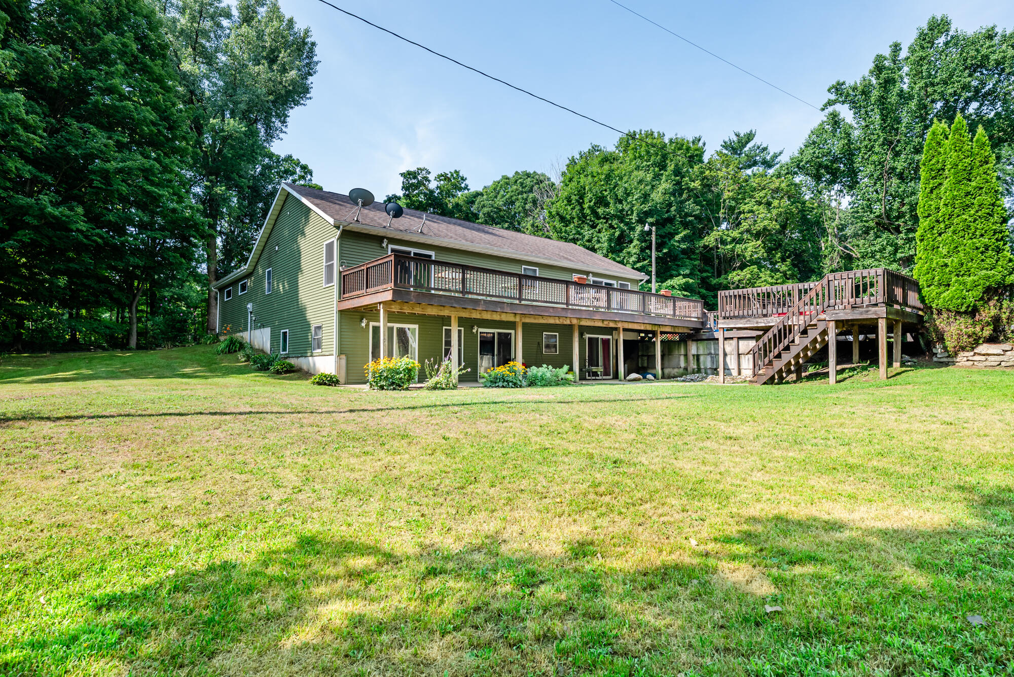 Buchanan, Michigan, 49107, United States, 5 Bedrooms Bedrooms, ,3 BathroomsBathrooms,Residential,For Sale,1974856