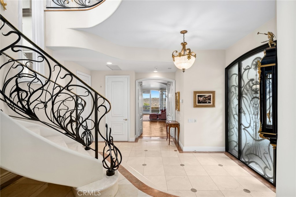 Newport Beach, California, 92661, United States, 4 Bedrooms Bedrooms, ,5 BathroomsBathrooms,Residential,For Sale,1875430