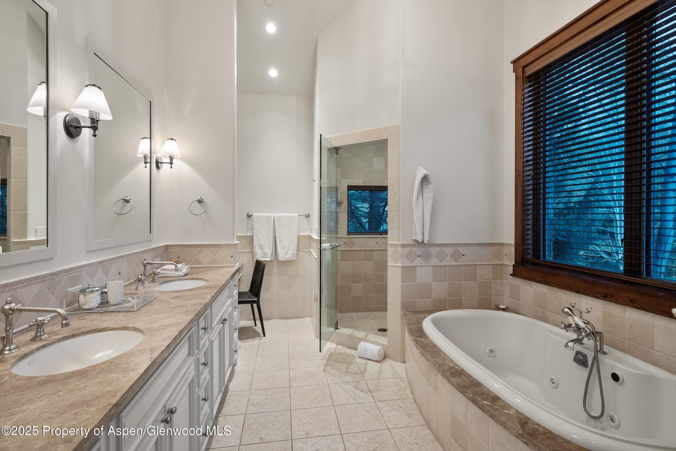 Aspen, Colorado, 81611, United States, 5 Bedrooms Bedrooms, ,6 BathroomsBathrooms,Residential,For Sale,1794286