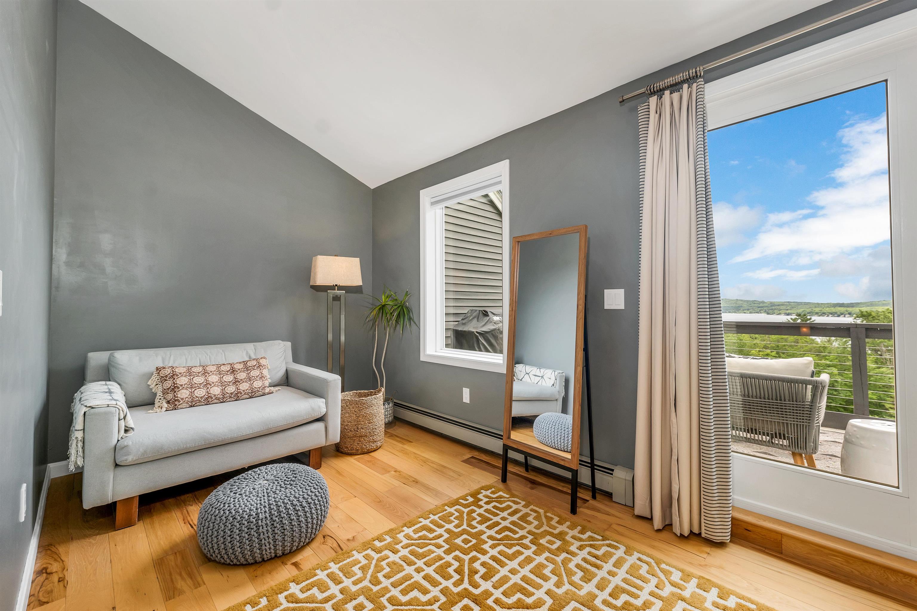 Meredith, New Hampshire, 03253, United States, 3 Bedrooms Bedrooms, ,2 BathroomsBathrooms,Residential,For Sale,1901230