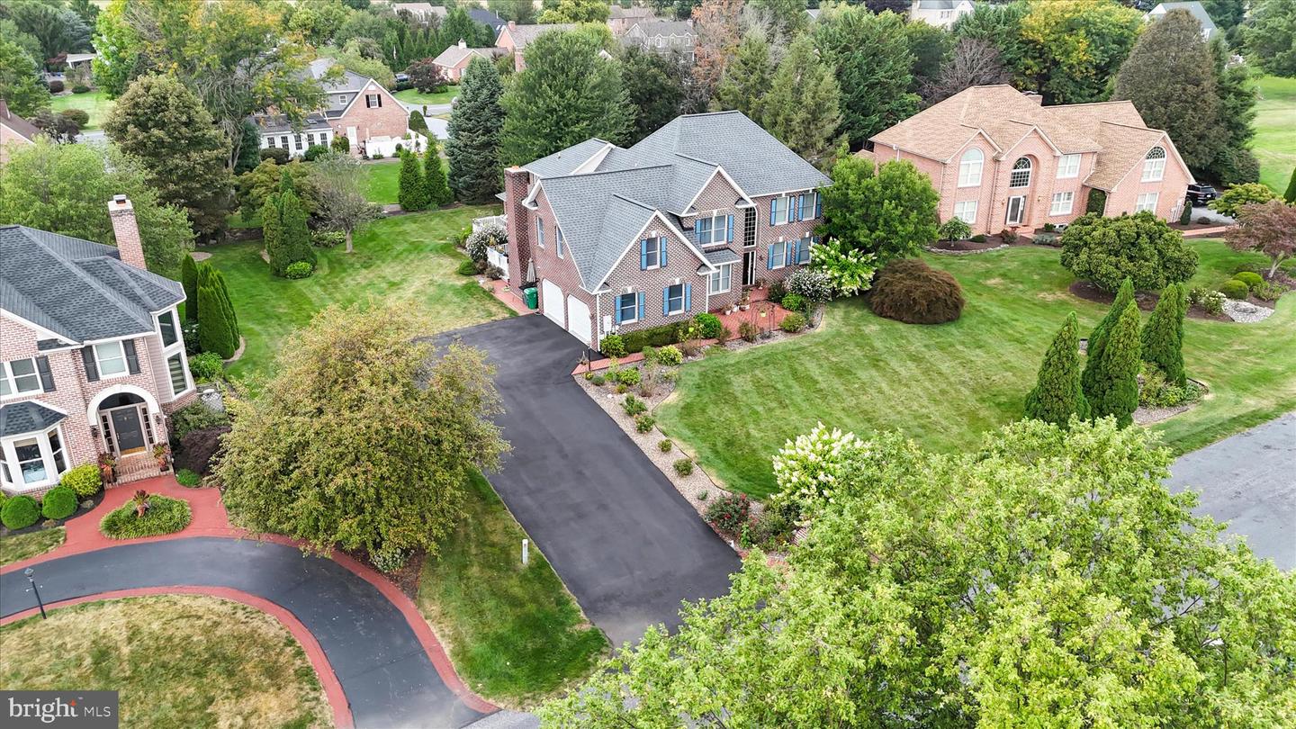 Chambersburg, Pennsylvania, 17202, United States, 5 Bedrooms Bedrooms, ,6 BathroomsBathrooms,Residential,For Sale,1989609