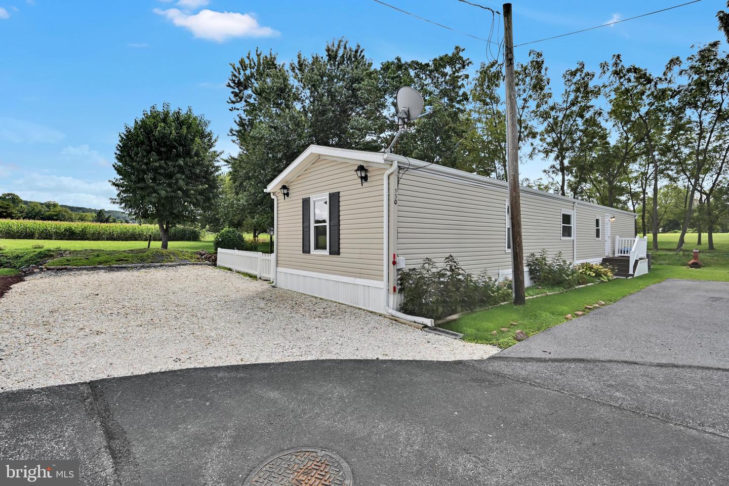 Don Dr, New Holland, PA 17557 #1