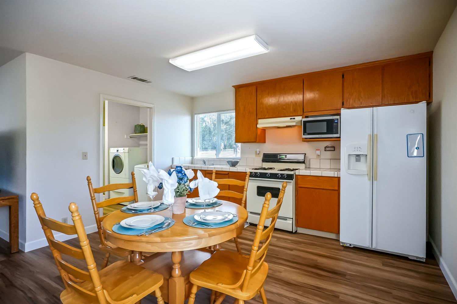 Linden, California, 952536, United States, 3 Bedrooms Bedrooms, ,2 BathroomsBathrooms,Residential,For Sale,2029919