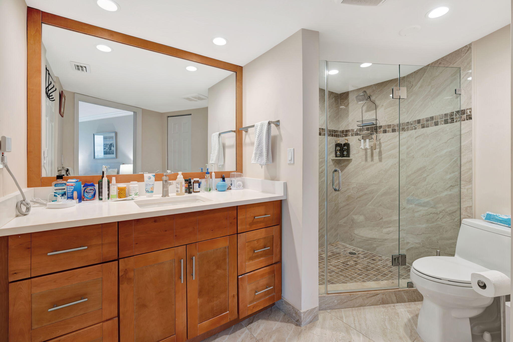5420 N Ocean Drive, Unit #206, Riviera Beach, Florida, 33404, United States, 2 Bedrooms Bedrooms, ,2 BathroomsBathrooms,Residential,For Sale,5420 N Ocean Drive, Unit #206,1683733