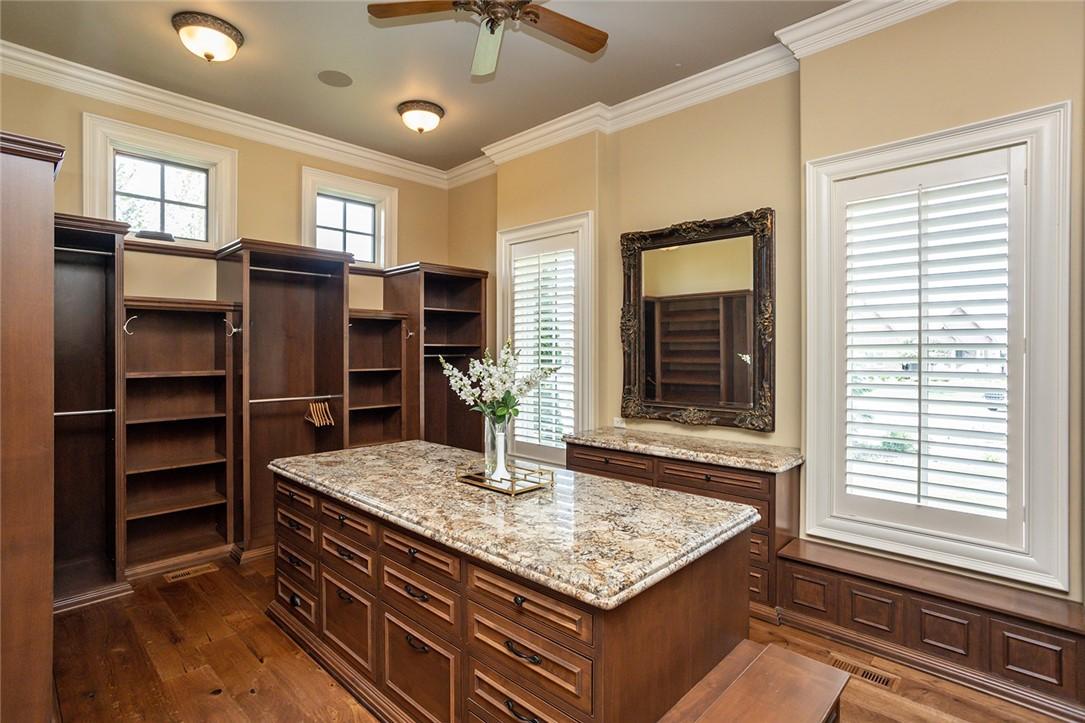 Ankeny, Iowa, 50021, United States, 4 Bedrooms Bedrooms, ,7 BathroomsBathrooms,Residential,For Sale,1697881