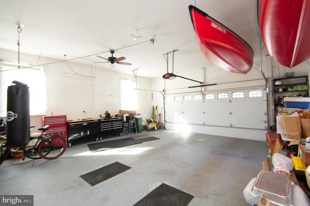 Denton, Maryland, 21629, United States, 4 Bedrooms Bedrooms, ,3 BathroomsBathrooms,Residential,For Sale,1992998