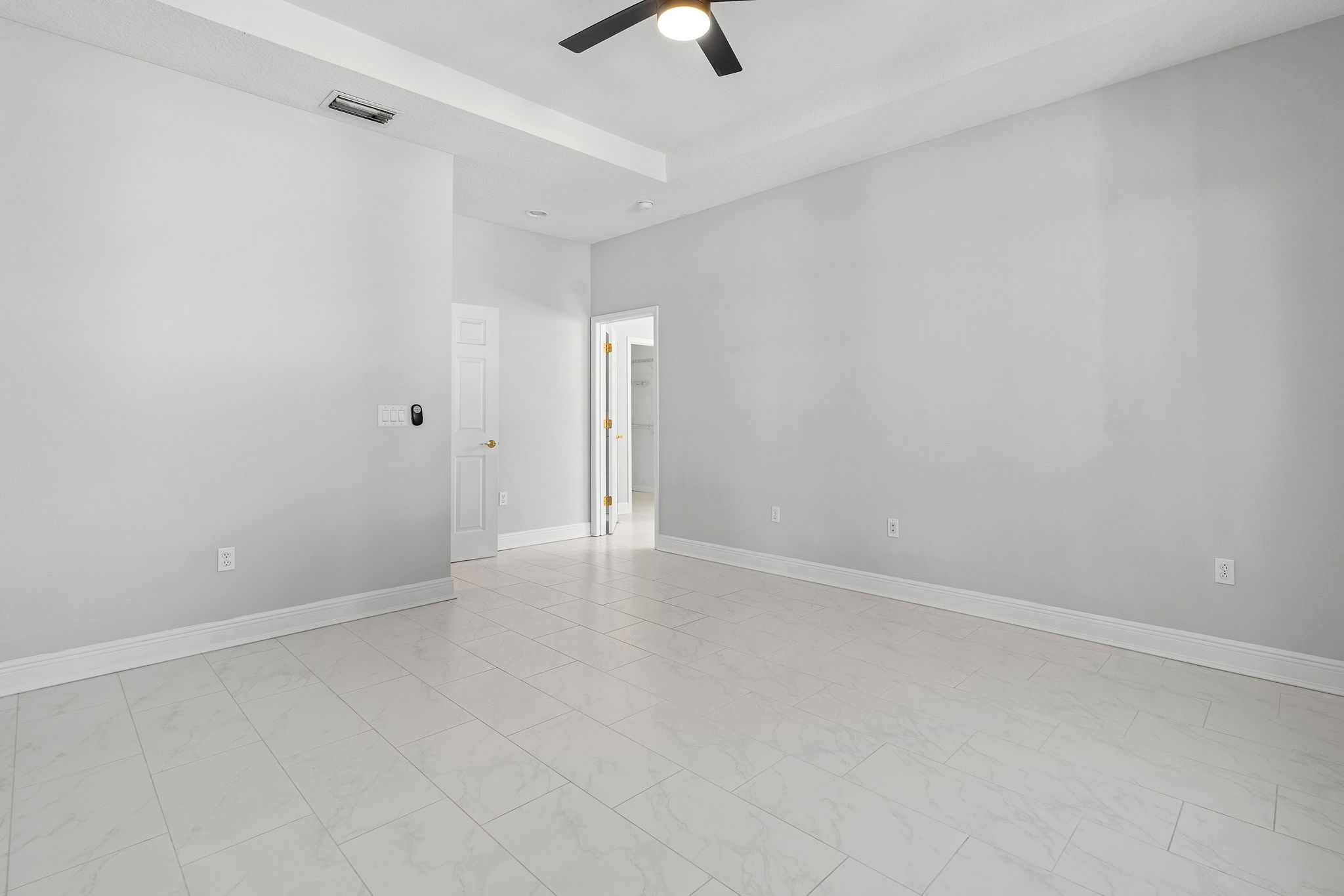 Largo, Florida, 33771, United States, 5 Bedrooms Bedrooms, ,3 BathroomsBathrooms,Residential,For Sale,1980944