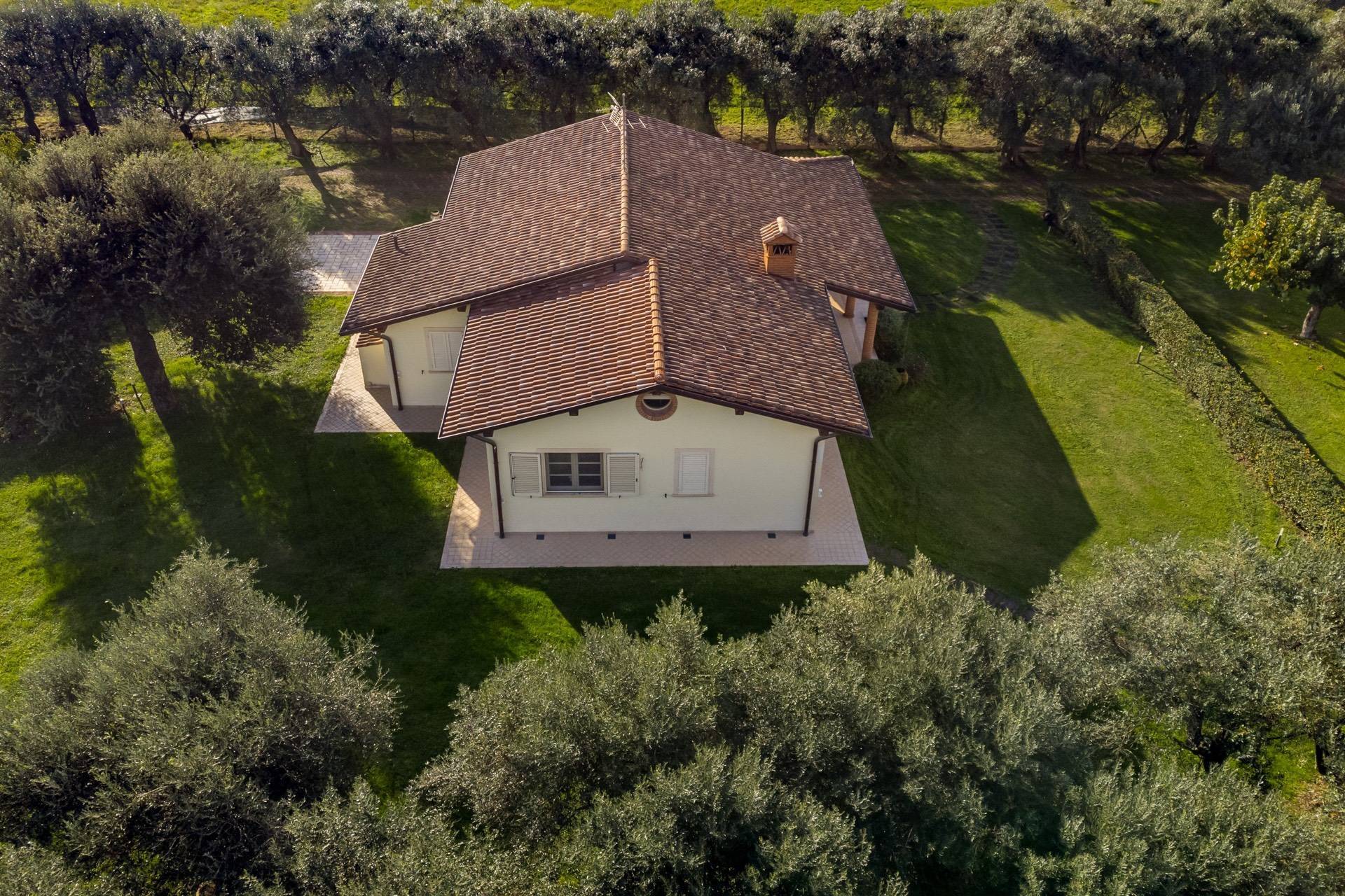 Via Cugnia, Seravezza, Lucca, 55047, IT, 6 Bedrooms Bedrooms, ,7 BathroomsBathrooms,Residential,For Sale,Via Cugnia,1442759