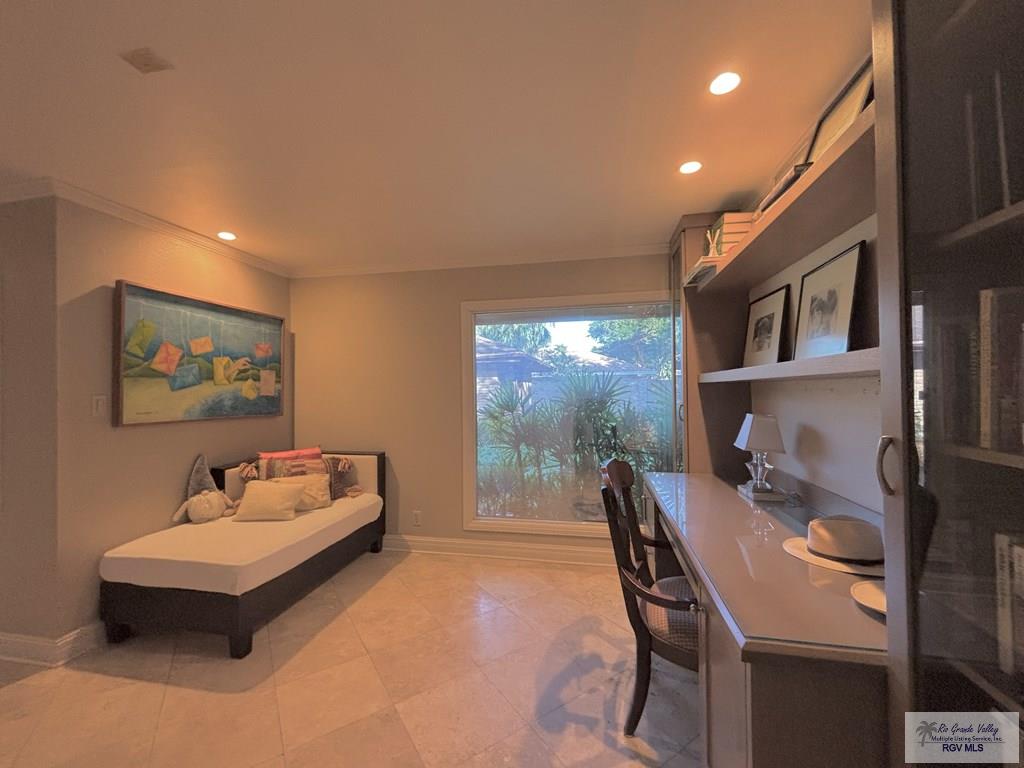 Brownsville, Texas, 78521, United States, 4 Bedrooms Bedrooms, ,4 BathroomsBathrooms,Residential,For Sale,1991275