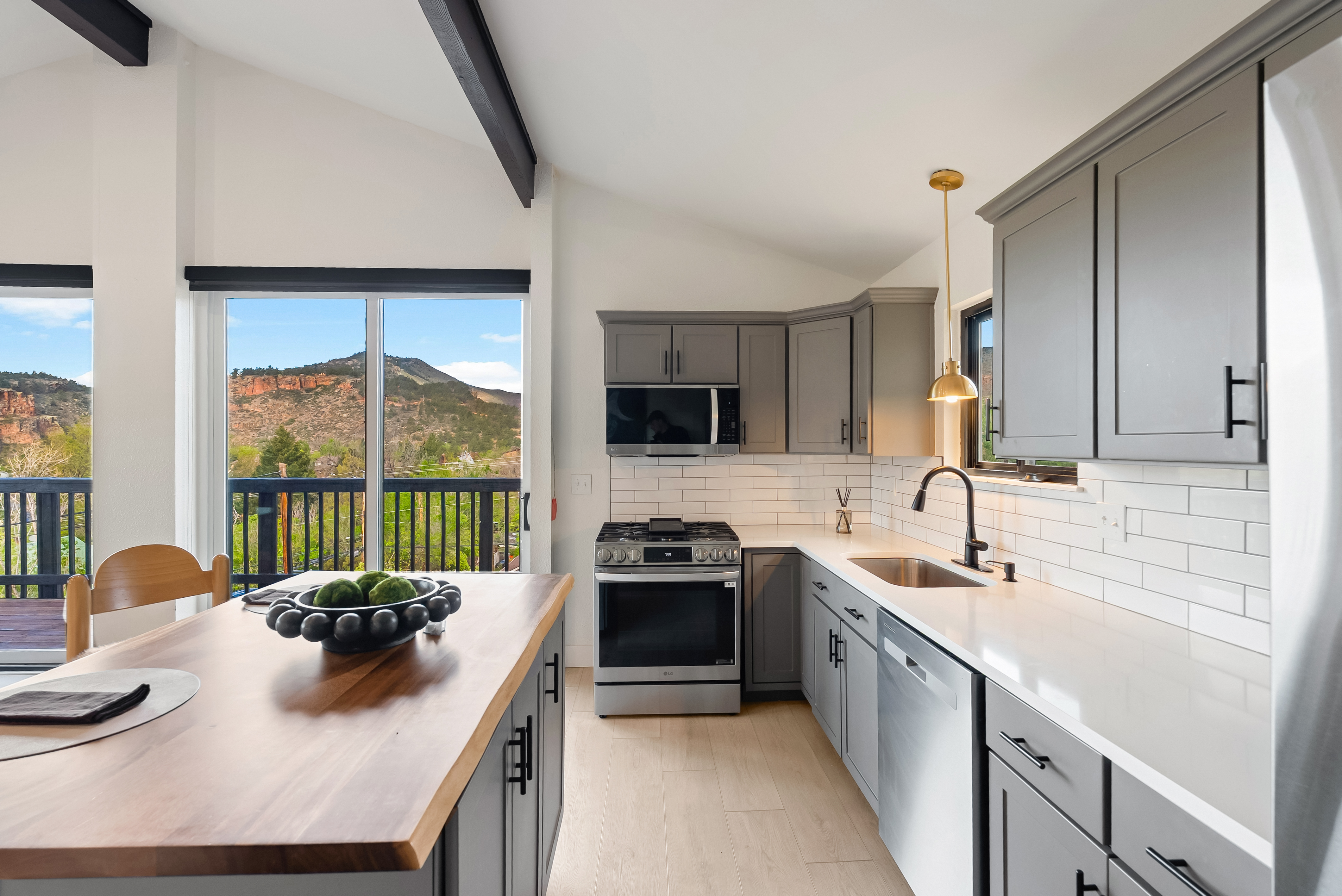  Fully Renovated Modern Lyons Experience - 物件實景