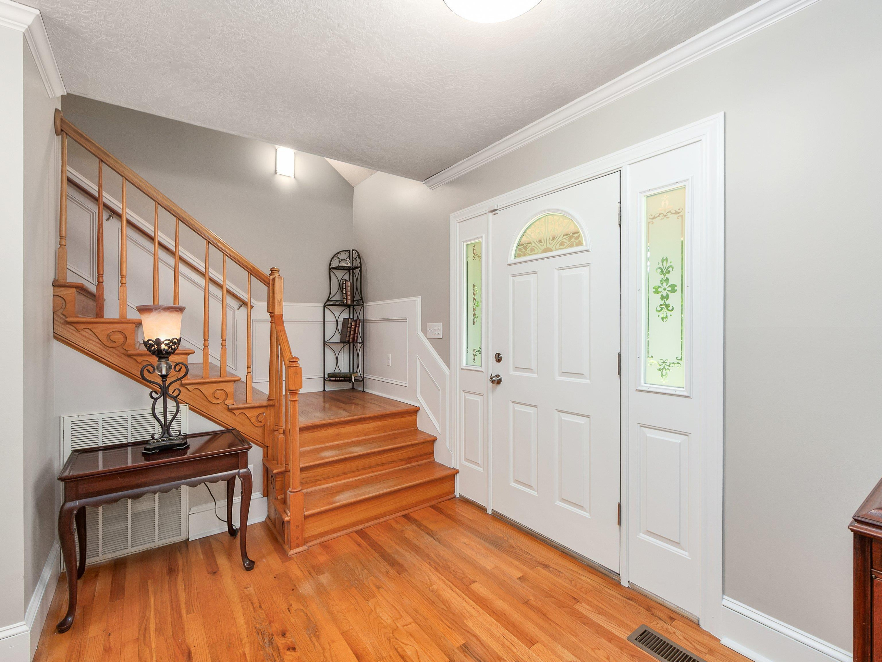 Medina, Tennessee, 38355, United States, 6 Bedrooms Bedrooms, ,4 BathroomsBathrooms,Residential,For Sale,1907793