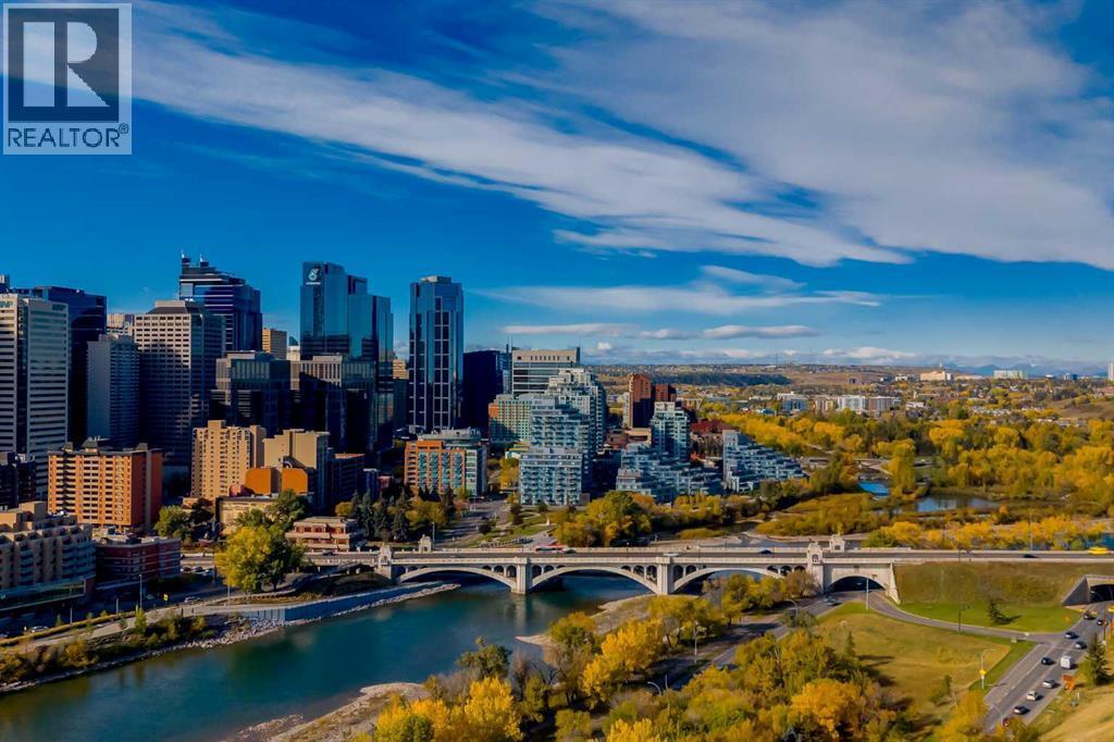 CALGARY, Alberta, T2E 7A8, CA, 2 Bedrooms Bedrooms, ,2 BathroomsBathrooms,Residential,For Sale,1947963
