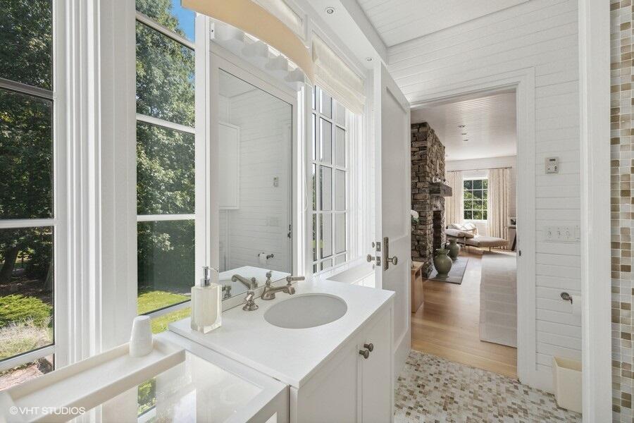 Lakeside, Michigan, 49116, United States, 3 Bedrooms Bedrooms, ,8 BathroomsBathrooms,Residential,For Sale,1785072