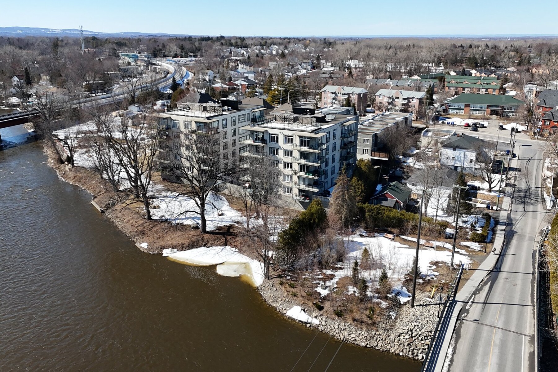  Sainte-Dorothée, Laval - 物件實景