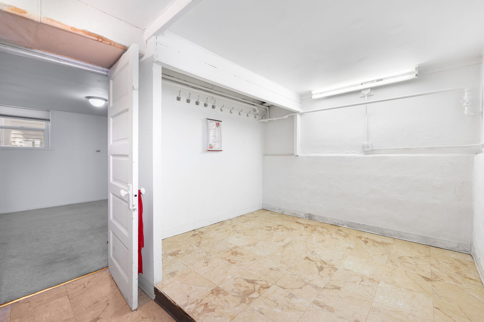 Oak Park, Illinois, 60304, United States, 4 Bedrooms Bedrooms, ,3 BathroomsBathrooms,Residential,For Sale,1966946