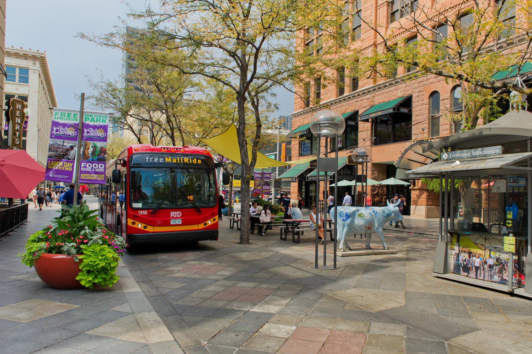  Arguably One of the Finest Condominium Opportunities Under $900,000 in Downtown - 物件實景