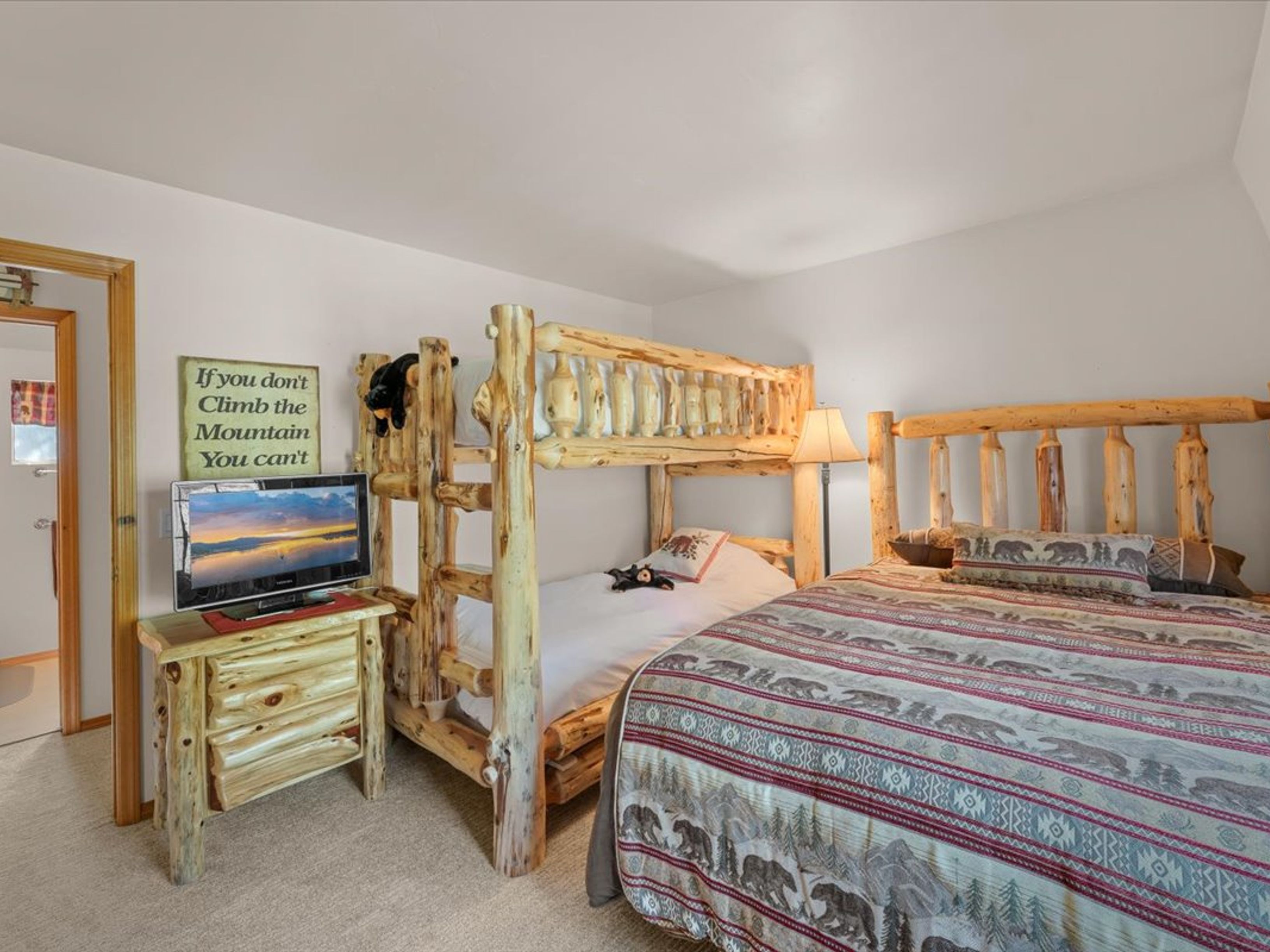  416 Pineview Drive, Big Bear, CA 92314 - 物件實景