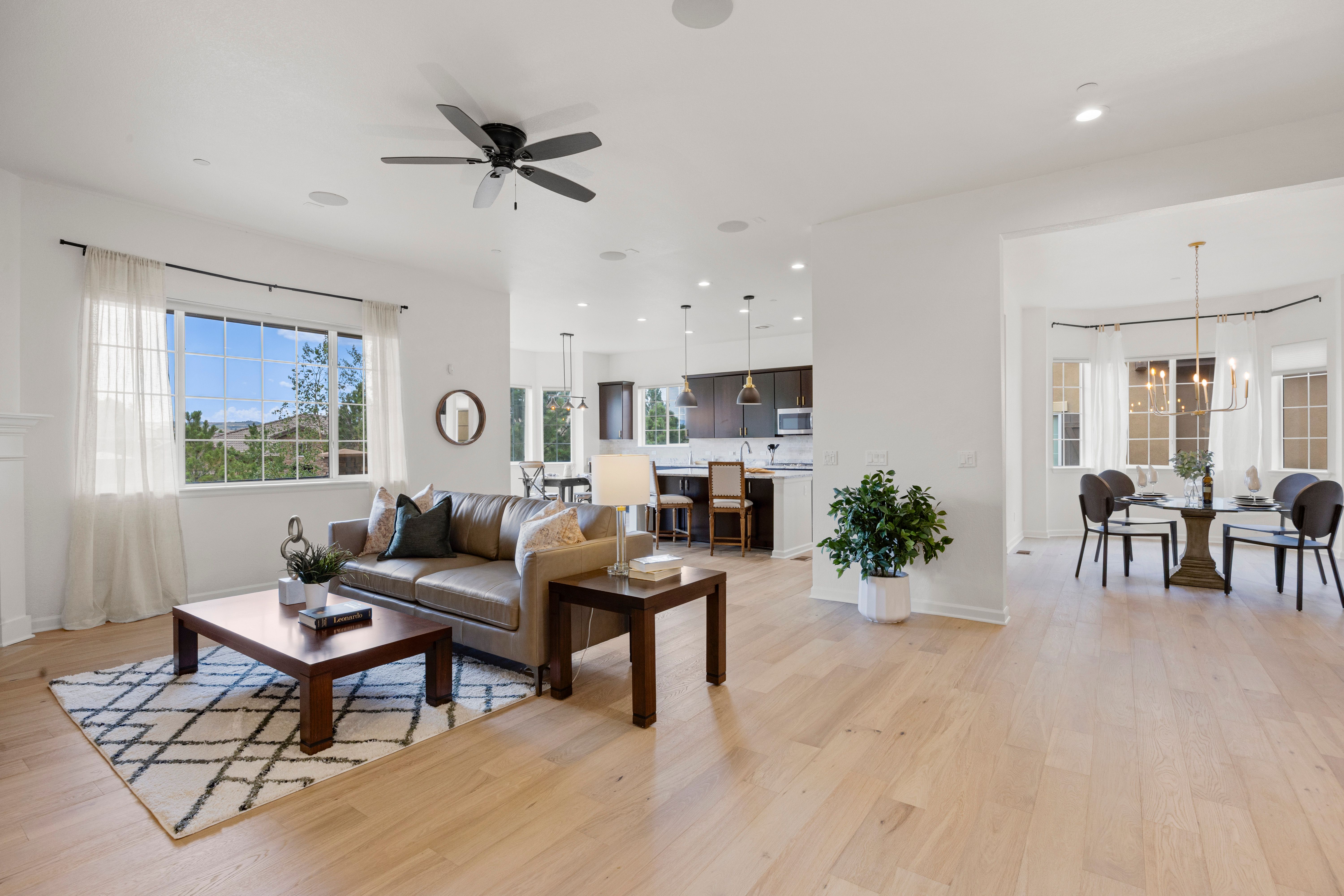  Detached Quiet Main-Floor Living in the Village at Castle Pines - 物件實景