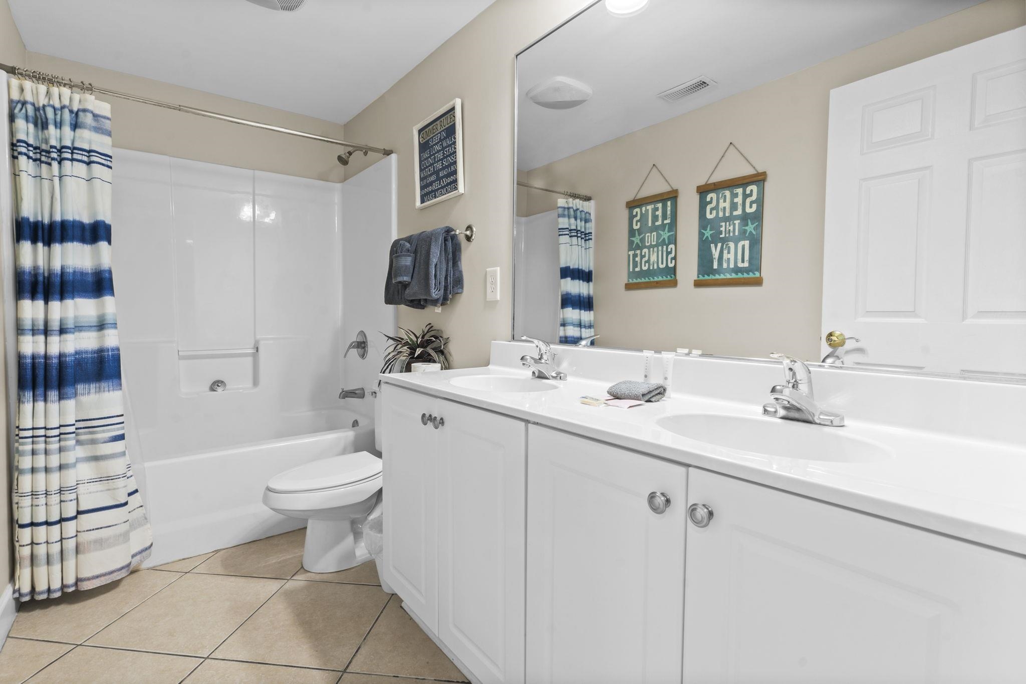 North Myrtle Beach, South Carolina, 29582, United States, 6 Bedrooms Bedrooms, ,4 BathroomsBathrooms,Residential,For Sale,2028384