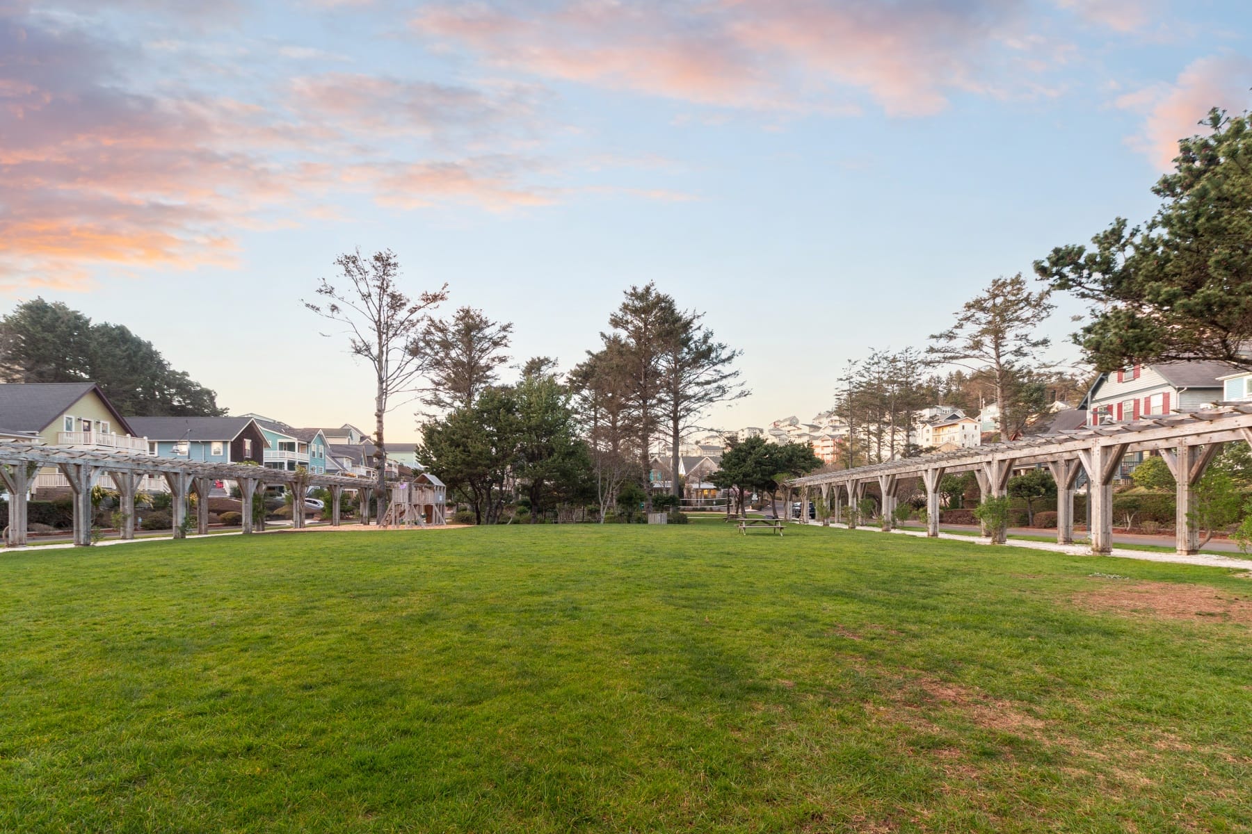  2601 SW ANEMONE AVE Avenue Lincoln City, OR 97367 - 物件實景