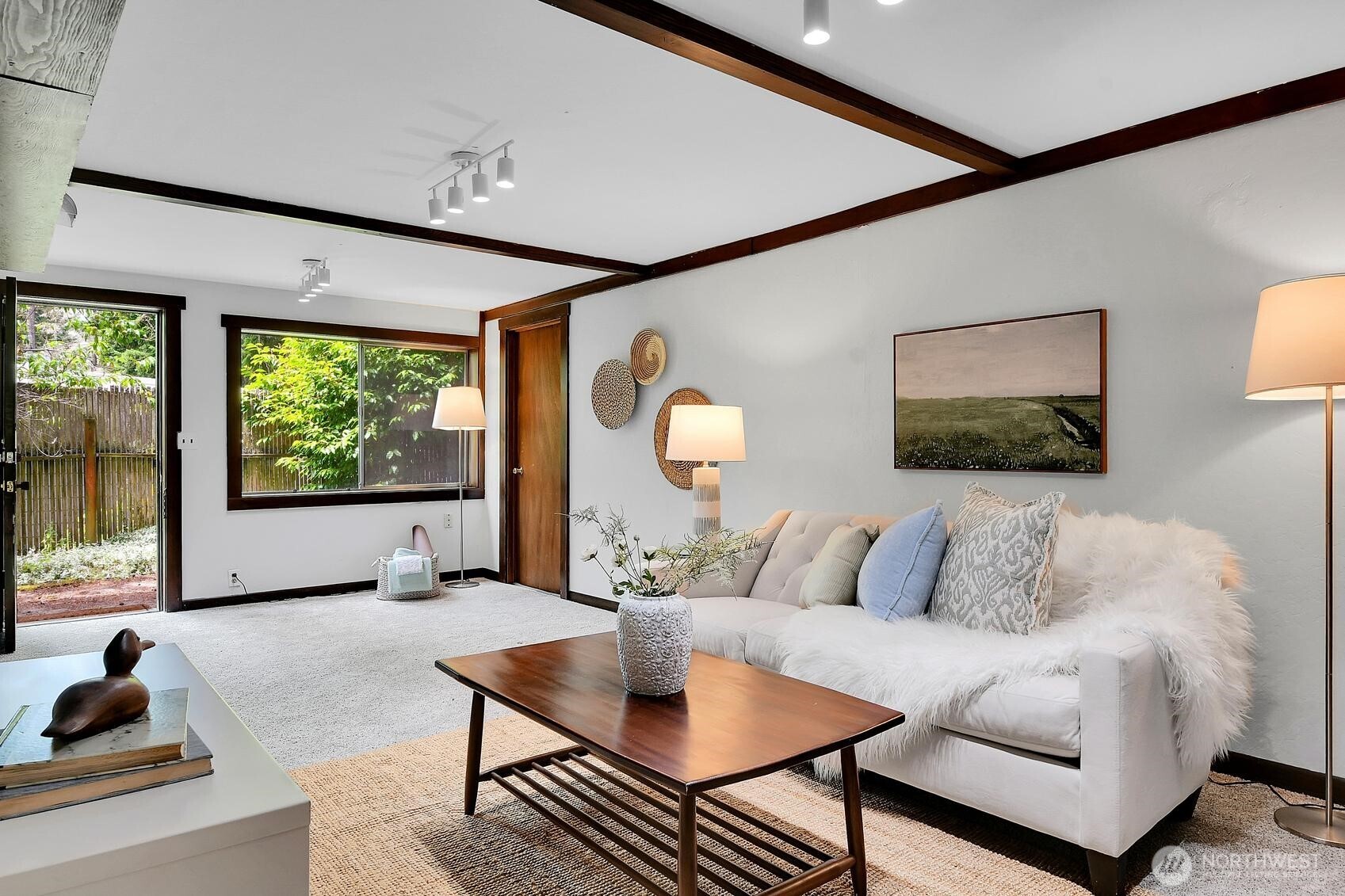 Lake Forest Park, Washington, 98155, United States, 4 Bedrooms Bedrooms, ,1 BathroomBathrooms,Residential,For Sale,1896629