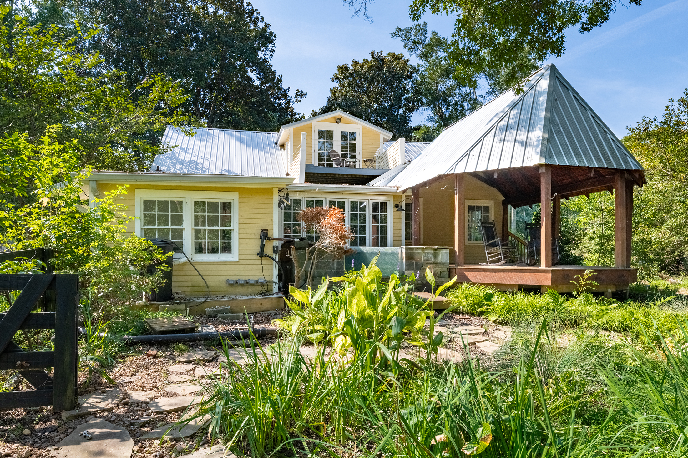  A Timeless Farmhouse Retreat on 7.3 Acres in Milton near Birmingham Crossroads - 物件實景