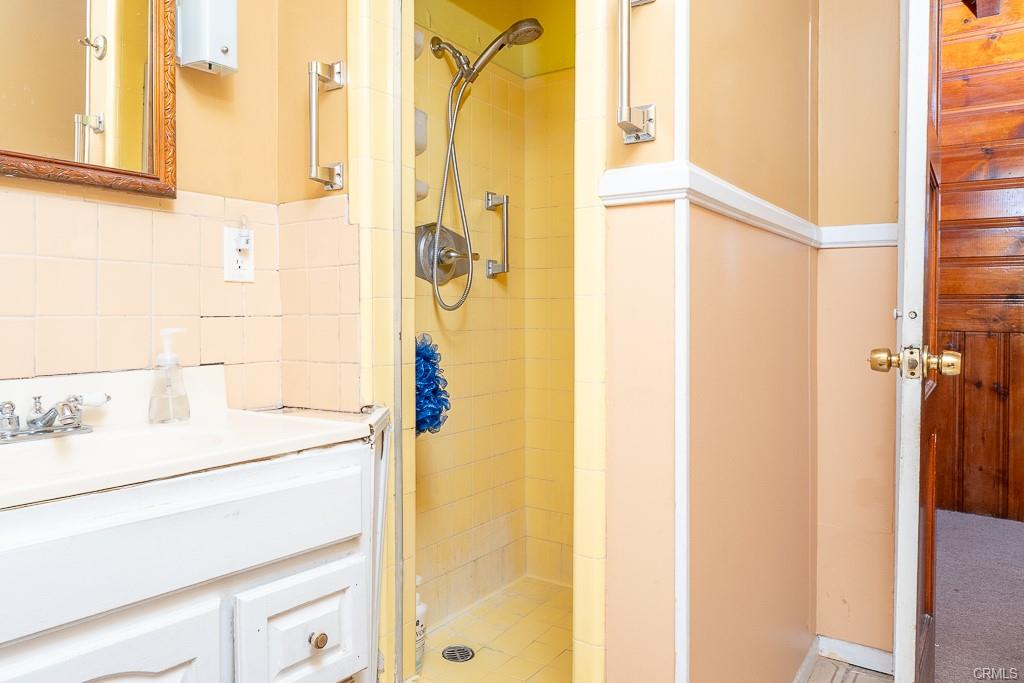 Baldwin Park, California, 91706, United States, 3 Bedrooms Bedrooms, ,2 BathroomsBathrooms,Residential,For Sale,1975081