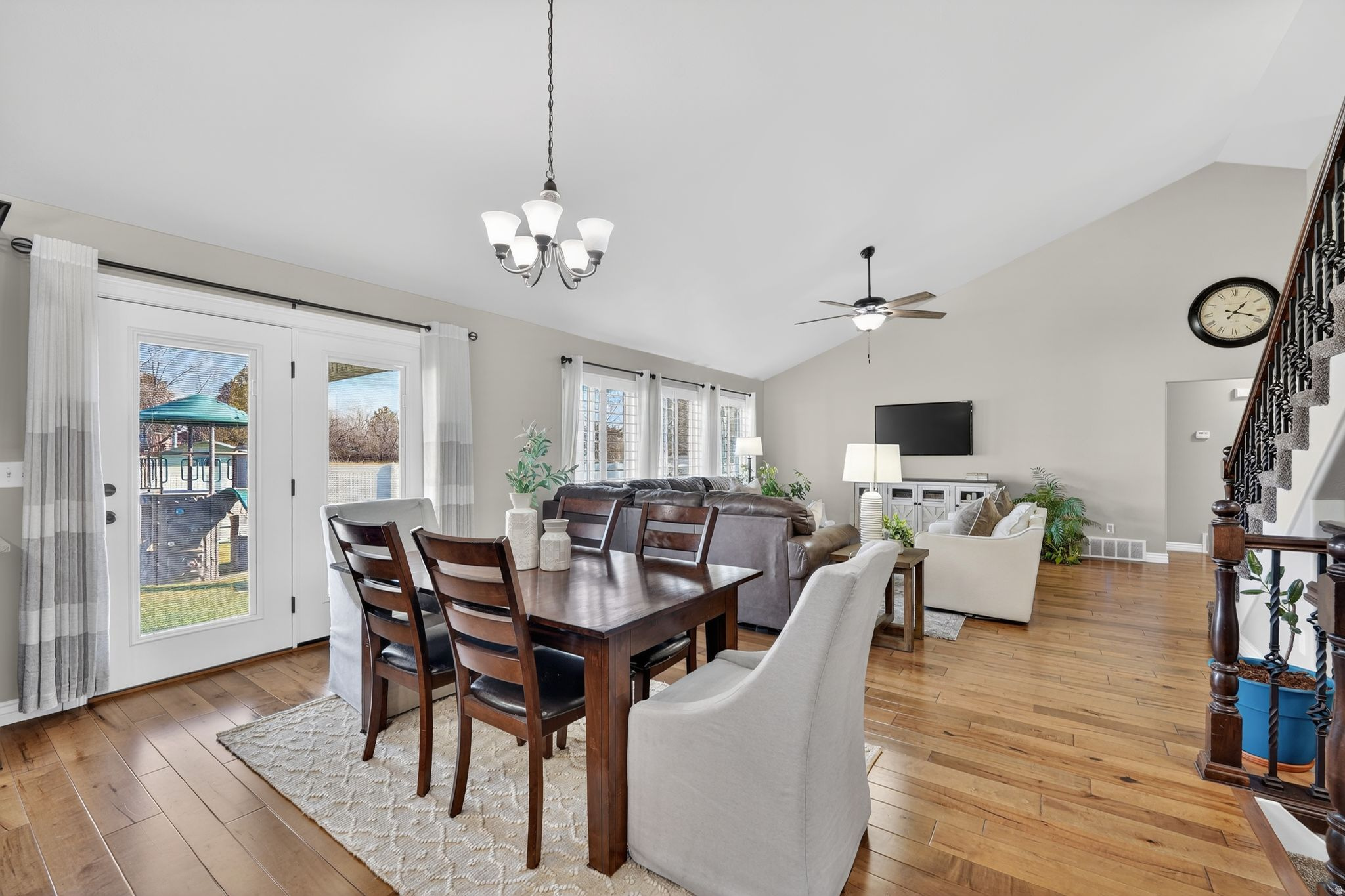 Syracuse, Utah, 84075, United States, 5 Bedrooms Bedrooms, ,3 BathroomsBathrooms,Residential,For Sale,2003414