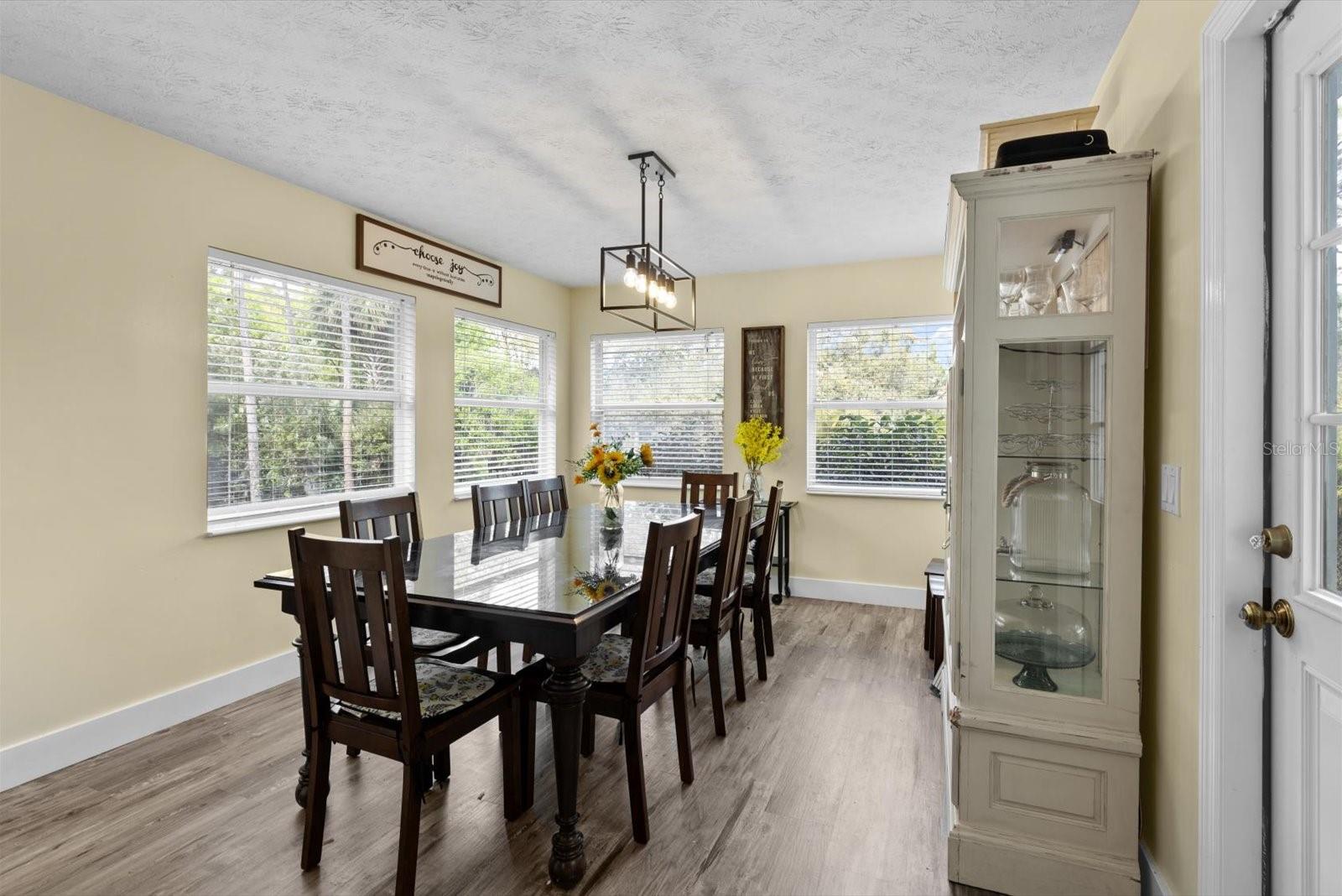 FORT PIERCE, Florida, 34945, United States, 5 Bedrooms Bedrooms, ,4 BathroomsBathrooms,Residential,For Sale,1721914
