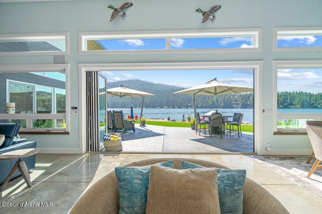 Sandpoint, Idaho, 83864, United States, 4 Bedrooms Bedrooms, ,3 BathroomsBathrooms,Residential,For Sale,1983378