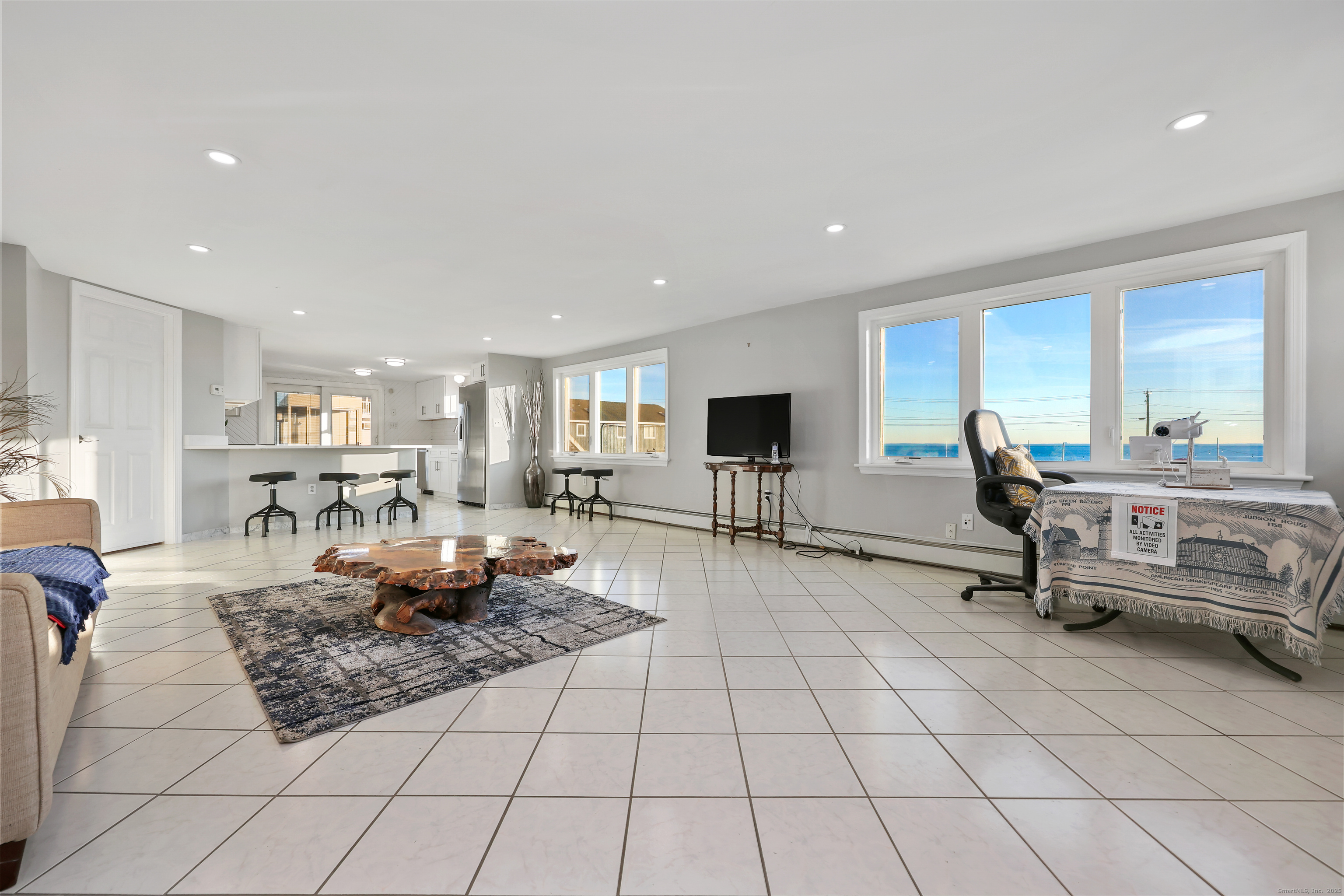 Stratford, Connecticut, 06615, United States, 4 Bedrooms Bedrooms, ,3 BathroomsBathrooms,Residential,For Sale,2003243