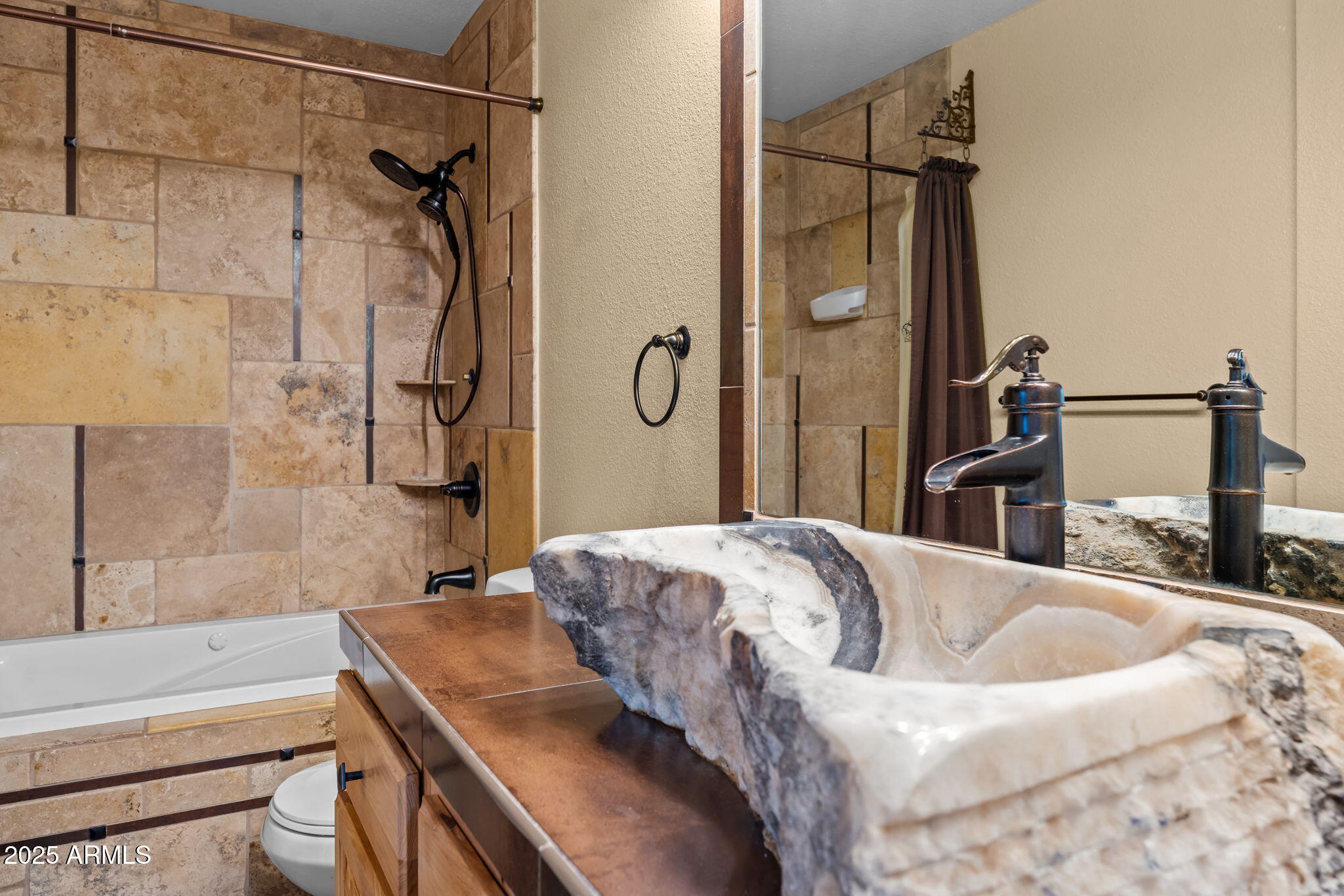 Glendale, Arizona, 85306, United States, 4 Bedrooms Bedrooms, ,2 BathroomsBathrooms,Residential,For Sale,1942956