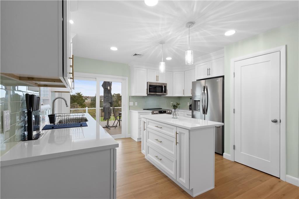 Westerly, Rhode Island, 02891, United States, 3 Bedrooms Bedrooms, ,3 BathroomsBathrooms,Residential,For Sale,2048219