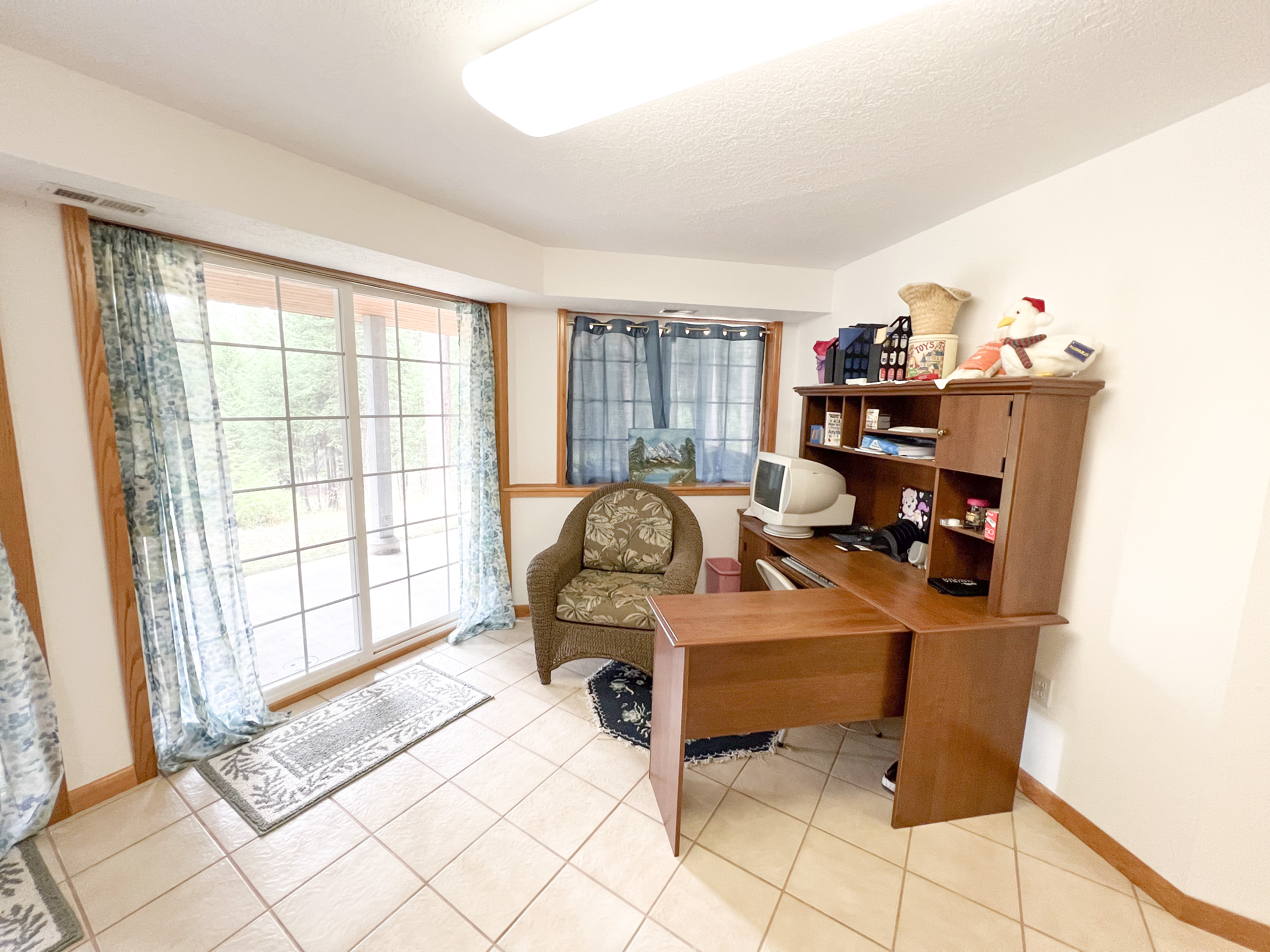 Republic, Washington, 99166, United States, 3 Bedrooms Bedrooms, ,3 BathroomsBathrooms,Residential,For Sale,1976903